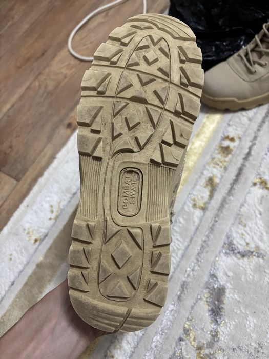 Продам берцы песочный