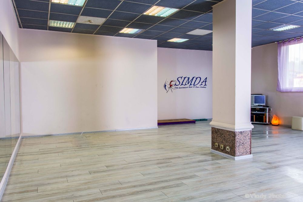 Дава се под наем Зала за събития в София, Център -  кв.м за 25.5 € - Снимка #4