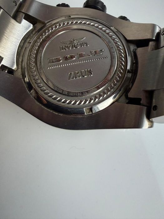 Оригинальные швейцарские часы Invicta Zeus Bolt