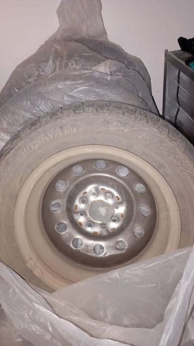 Шины зимние на дисках 175/65 R14