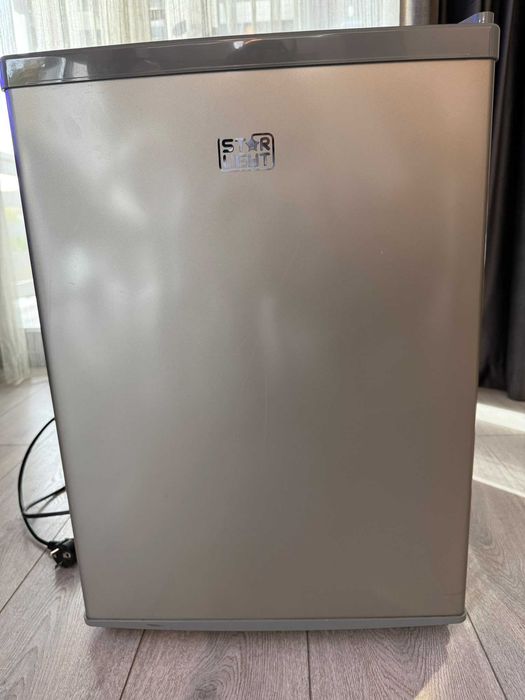 Mini frigider 65 l Star Light