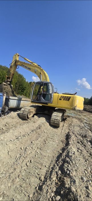 Excavator New holland kobelco  e305 2006 32tone( cat , jcb , hitachi,komatsu