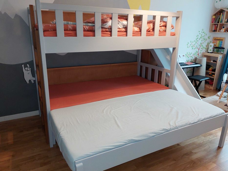 TRANSPORT GRATUIT.Pat etajat extensibil,cod 2703