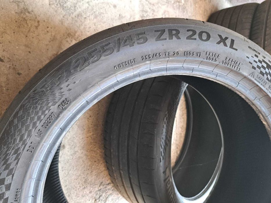 ! 2 anvelope 255/45 R20 Continental