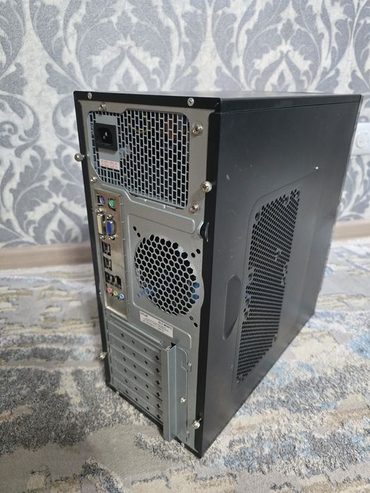 Корпус для ПК в хорошем состоянии