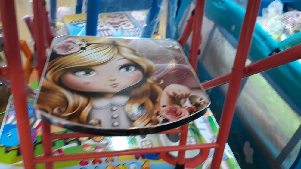 Set masa scaun rabatabile. Pentru copii mici.. Noi!