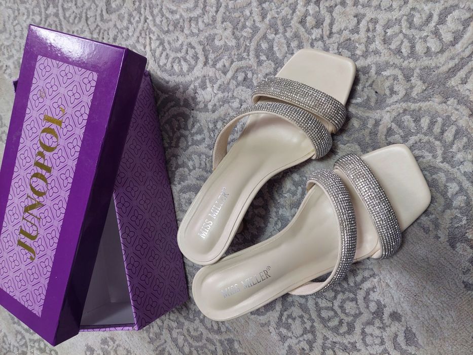 Красивые летние босоножки