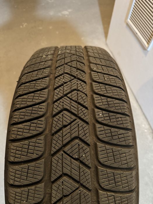 Roti complete iarna BMW X5 X6 M style 223 in 2 latimi 19 inch