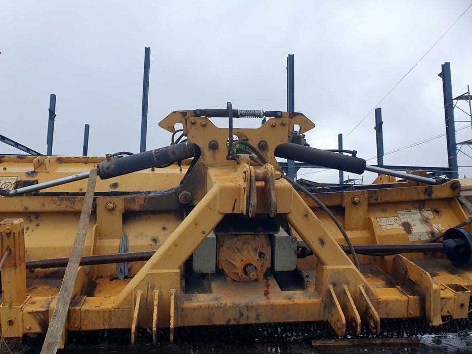 Freza BERTI 6M, TSB/P 600, tocator vegetatie vie arbusti iarba tractor