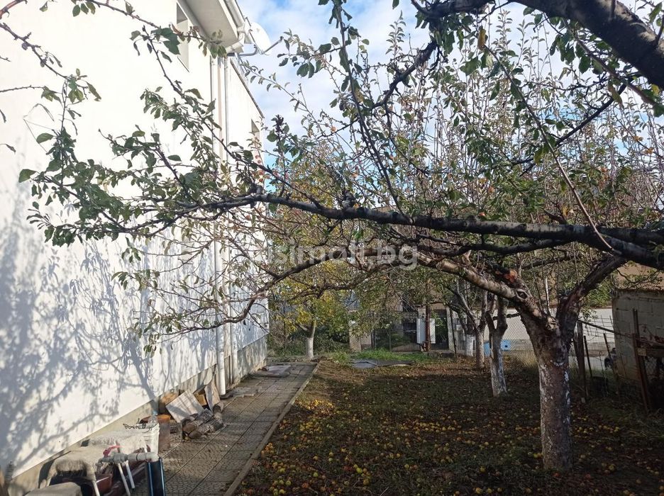 Продава се Къща в София, Бояна - 223 кв.м за 2557 €/кв.м - Снимка #1