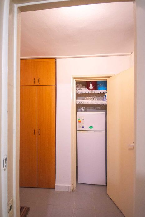 Garsonieră mobilată și utilată complet, zona 7 Noiembrie – aproape de UMF