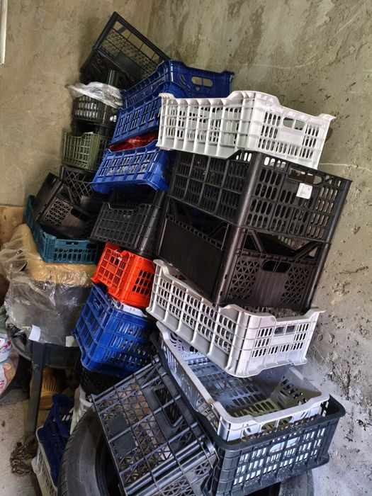 Пластиковые ящики