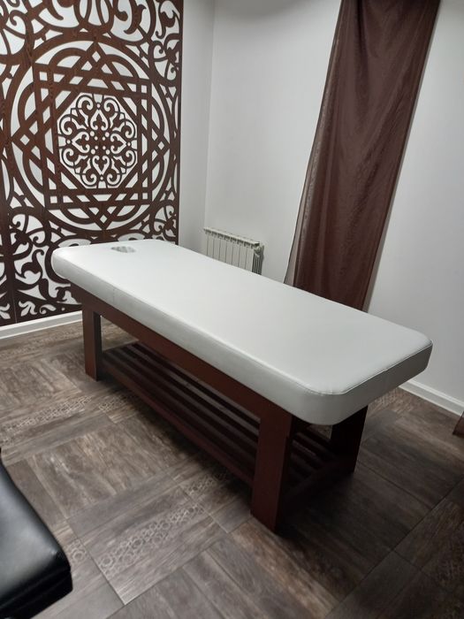 Масажна кушетка/НАЛИЧНА