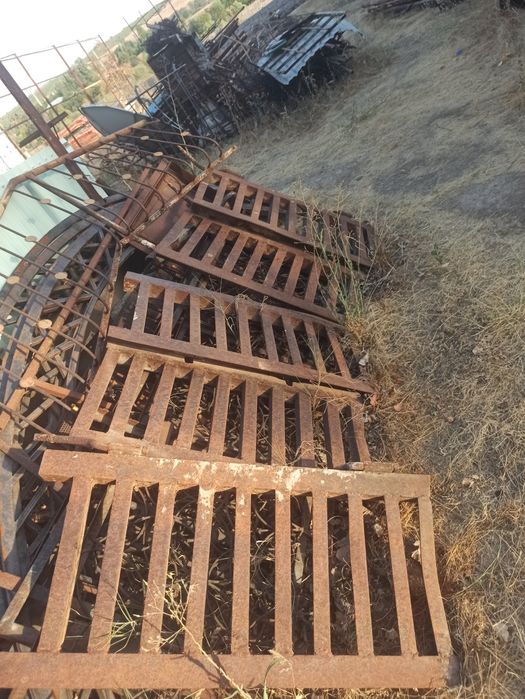 Лоток железный 5 штук очень прочный СССР.