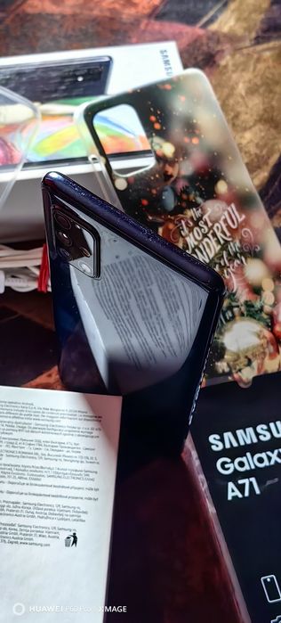 SAMSUNG GALAXY A71 5G-Перфектно Състояние.Пълен комплект+подаръци