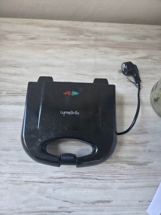 Продам вафельницу