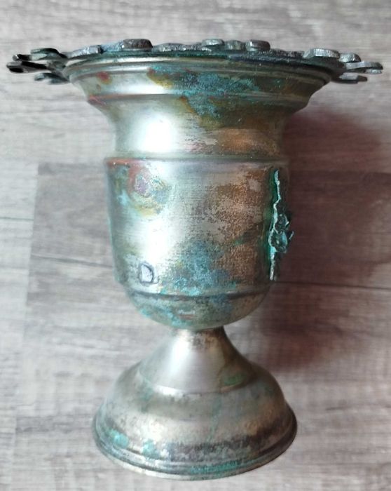 стар месингов съд