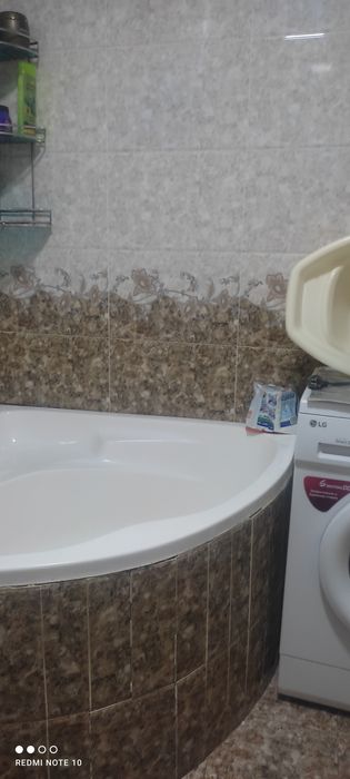 Продается керпичный дом в 22мкр с магазином