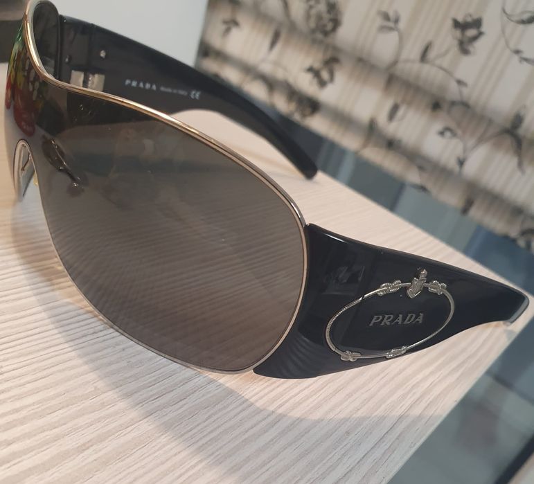 Ochelari de soare Prada