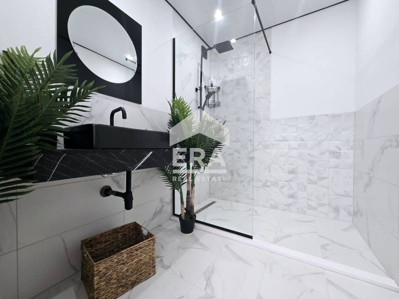 Продава се Тристаен апартамент в Велико Търново, Акация - 122 кв.м за 1557 €/кв.м - Снимка #9