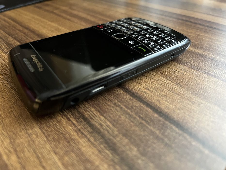 ПРОМО BlackBerry Bold 9780 мобилен телефон, 5MP, AES, PGP