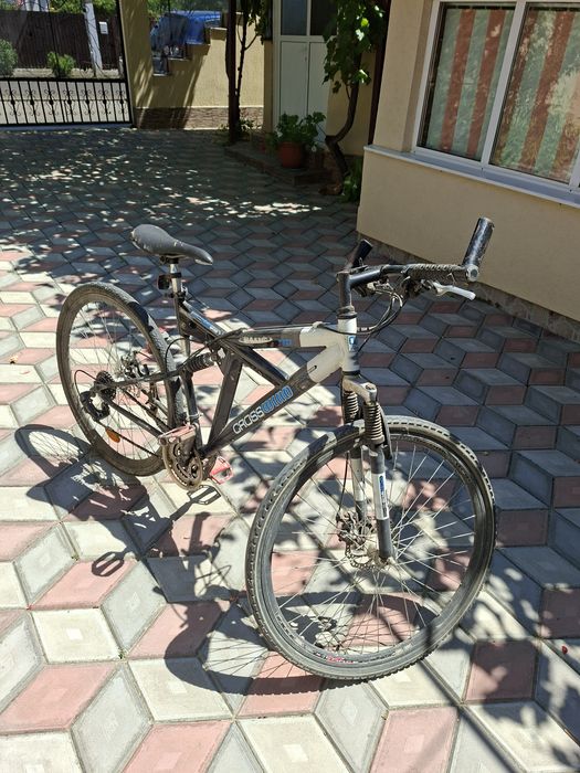 Bicicletă crosswind