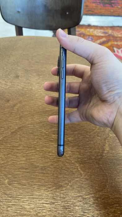 iPhone 11 продается