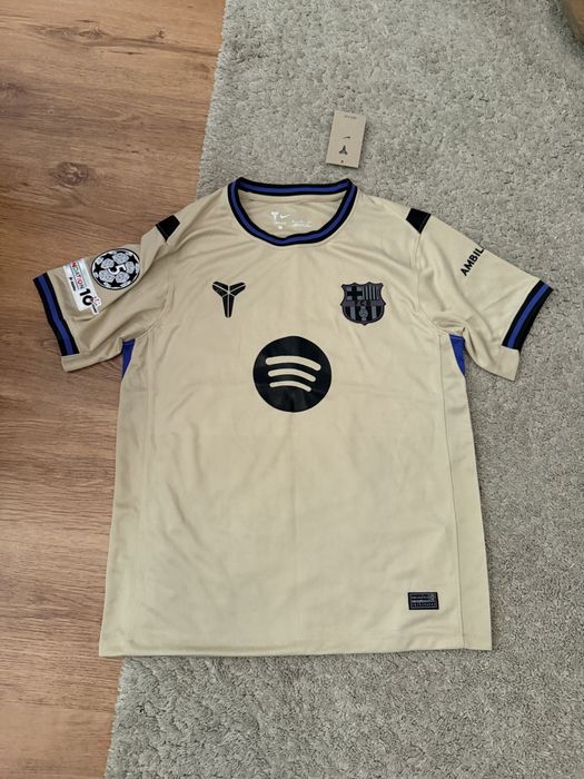Tricou De Jong.