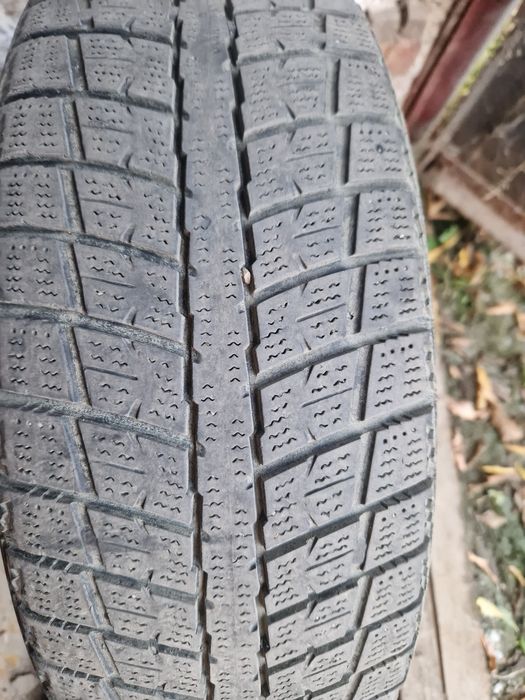 Продам шины 185/65/R15
