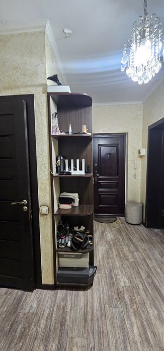 Продам прихожую.