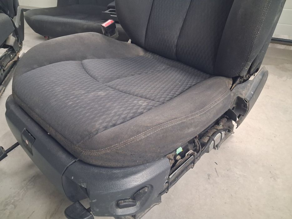 Салон за Mercedes W211