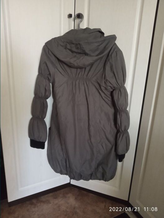 Продаю плащ для беременных