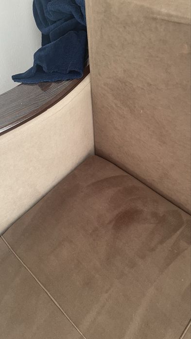 Диван с двумя креслами