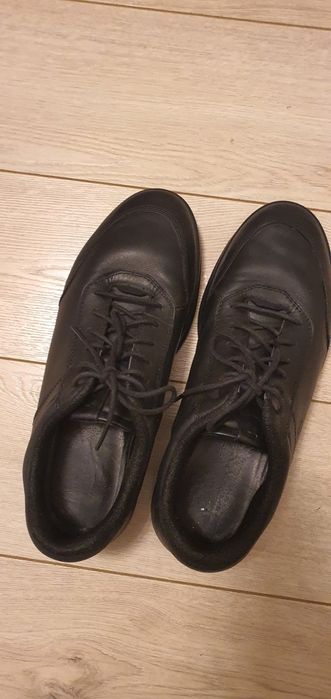 Продам мужскую обувь ECCO