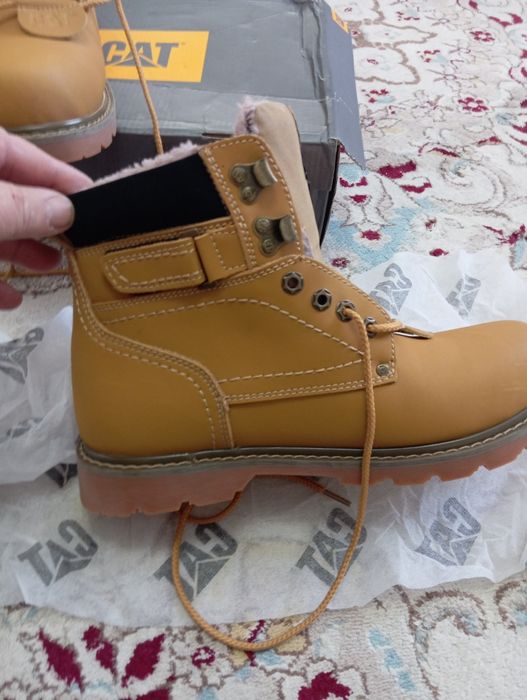 Сапоги зимние фирмы CAT оригинал, США, новые, 42-43рр цена 50тыщ тг