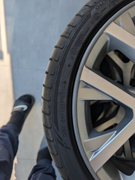 Jante aliaj originale VW pe 17 prindere 5x100 cu anvelope 215/40/17 pentru VAG(VW,AUDI,SKODA,SEAT)