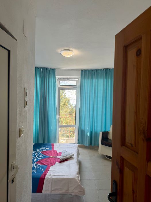 Дава се под наем Едностаен апартамент в Варна, Базар Левски - 15 кв.м за 15.3 € - Снимка #3