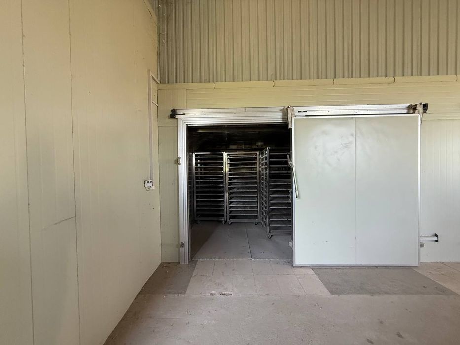 Kogon tumanidan muzlatgich kamerasi va barcha uskunalari hamda binosi