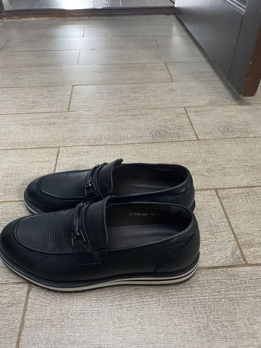 Продам туфли 38-39р новые