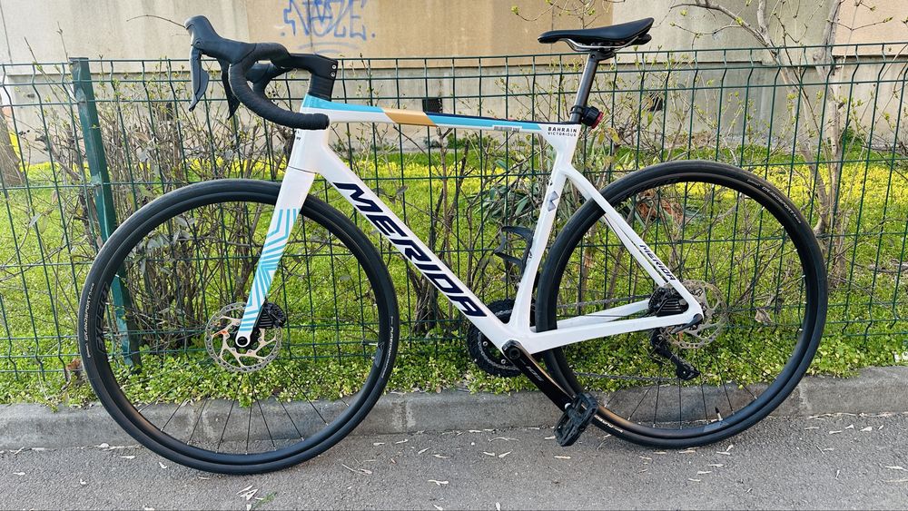 Bicicleta Sosea MERIDA Scultura 6000 V2 - Pearl Team Bahrain