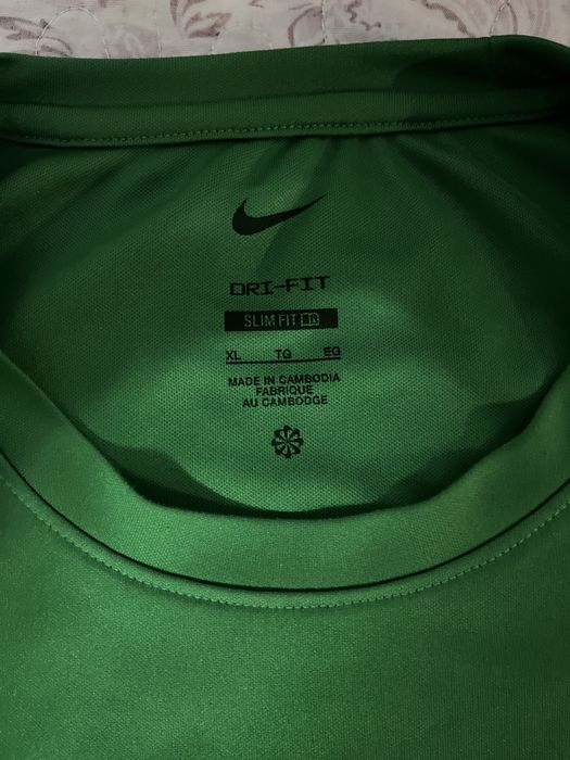 Tricou barbati, material subtire, potrivit pentru vara