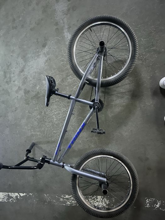 Продаю надежный трюковой велосипед BMX trinx