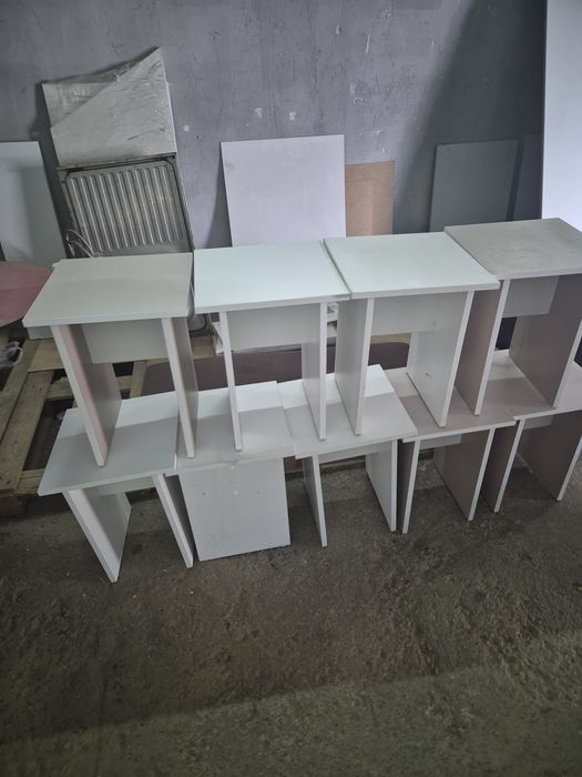 1 шт Стол 90×60. Табуретка 4шт.