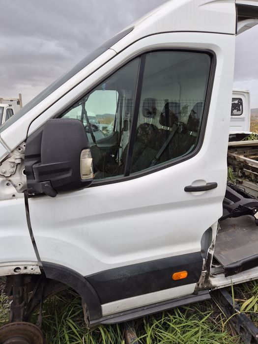 Usa dreapta fata ford transit an 2018 aripa stanga ford transit 2017