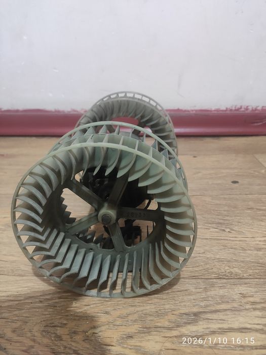 Вентилятор печки. W124 заклинило