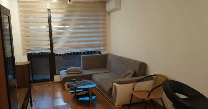 Дава се под наем Двустаен апартамент в Пловдив, Беломорски - 90 кв.м за 375 € - Снимка #1