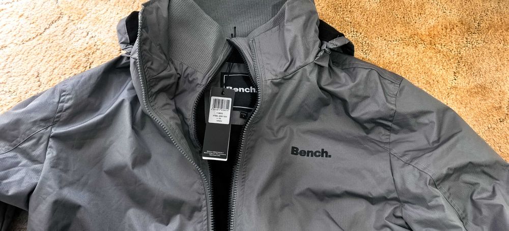 Bench спортно яке