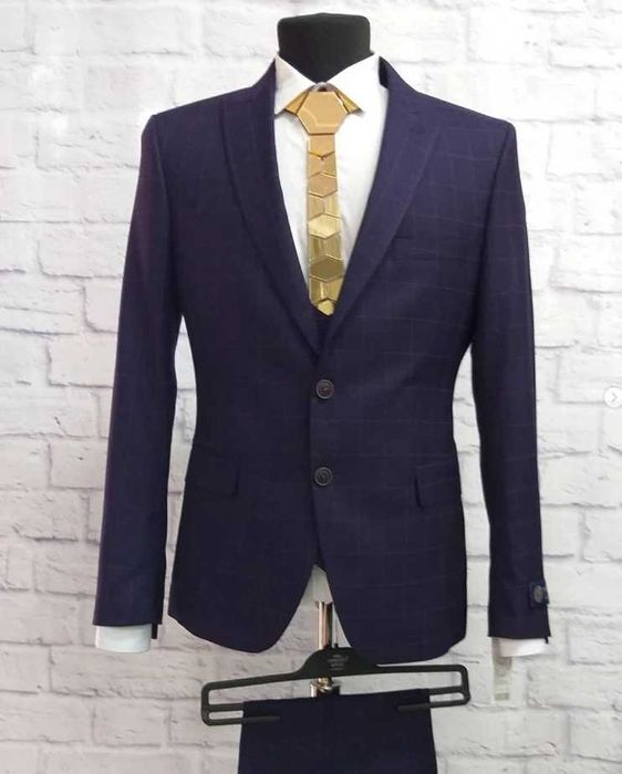 Продается костюм "Смокинг" тройка