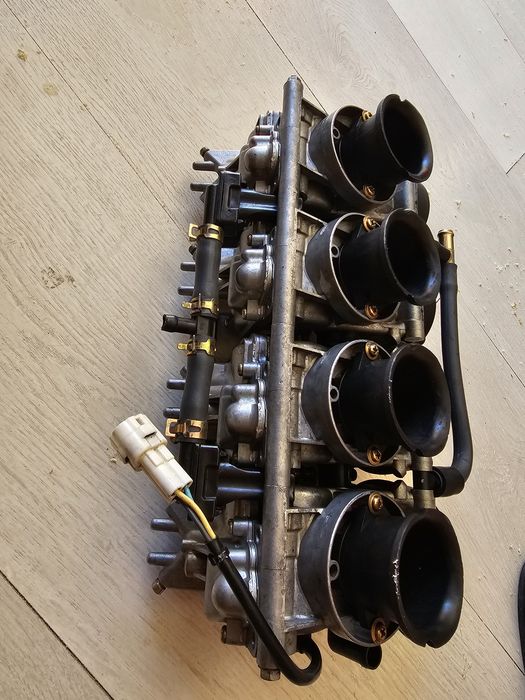 Carburator Yamaha r6 99-02