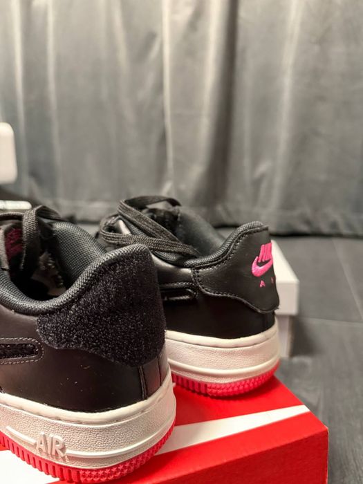 Nike Air Force 1 Hyper pink